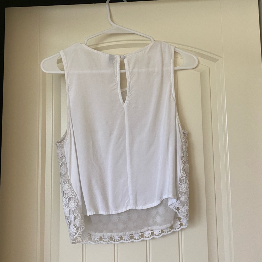 White Tank! - Picture 2 of 3